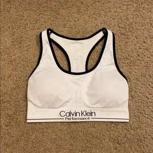 CALVIN KLEIN PERFORMANCE SPORTS BRA